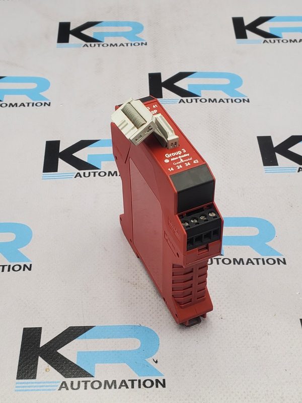 Реле безопасности Allen-Bradley 440R-W23223