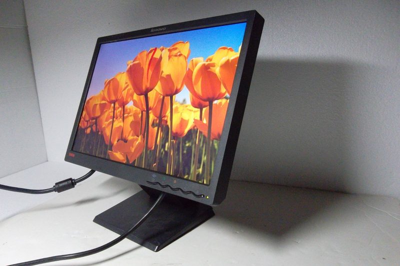 Монитор Lenovo 4434-HE1