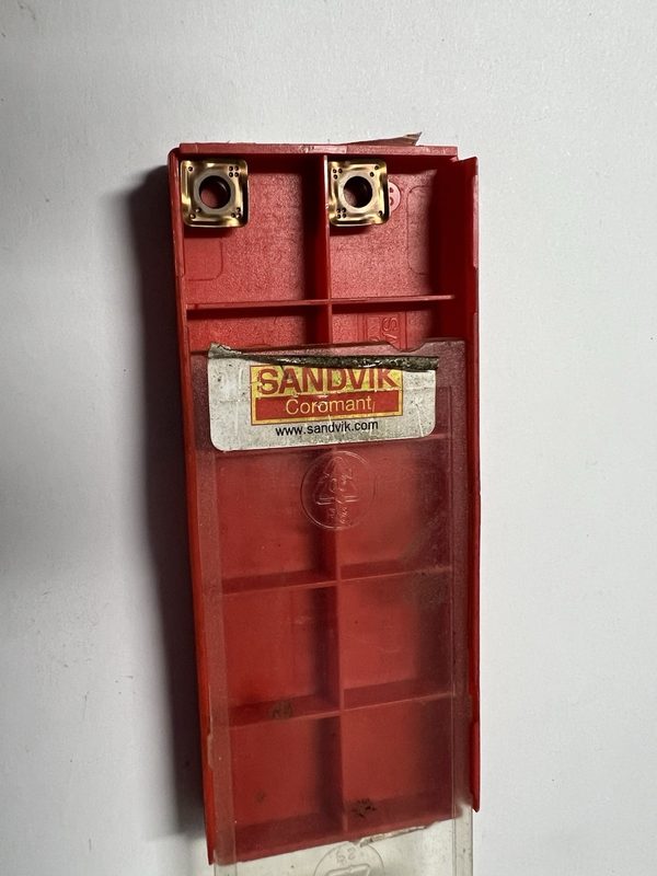 Режущий инструмент Sandvik 490R-08T312M-PM