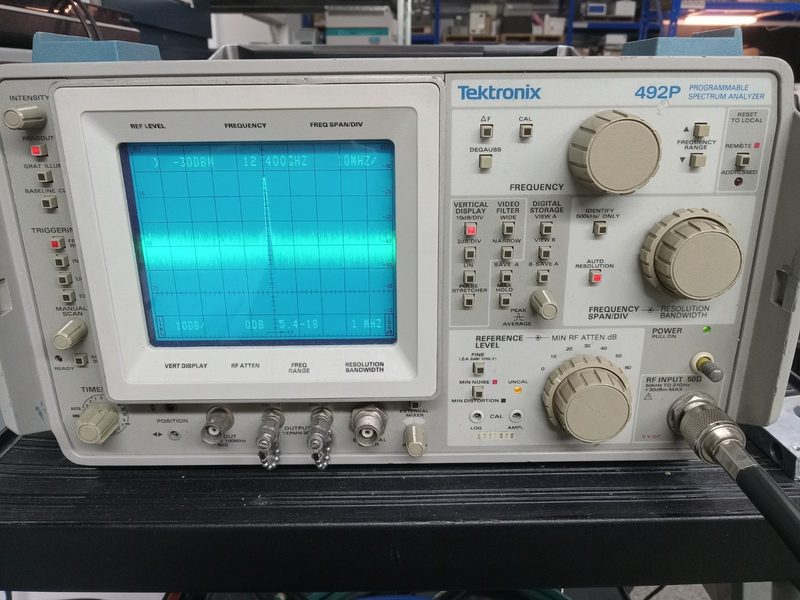 Анализатор спектра Tektronix 492P