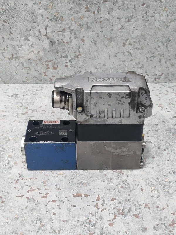 Пневмораспределитель Bosch Rexroth 4WRREH6VB8L-11/G24K0/B5M