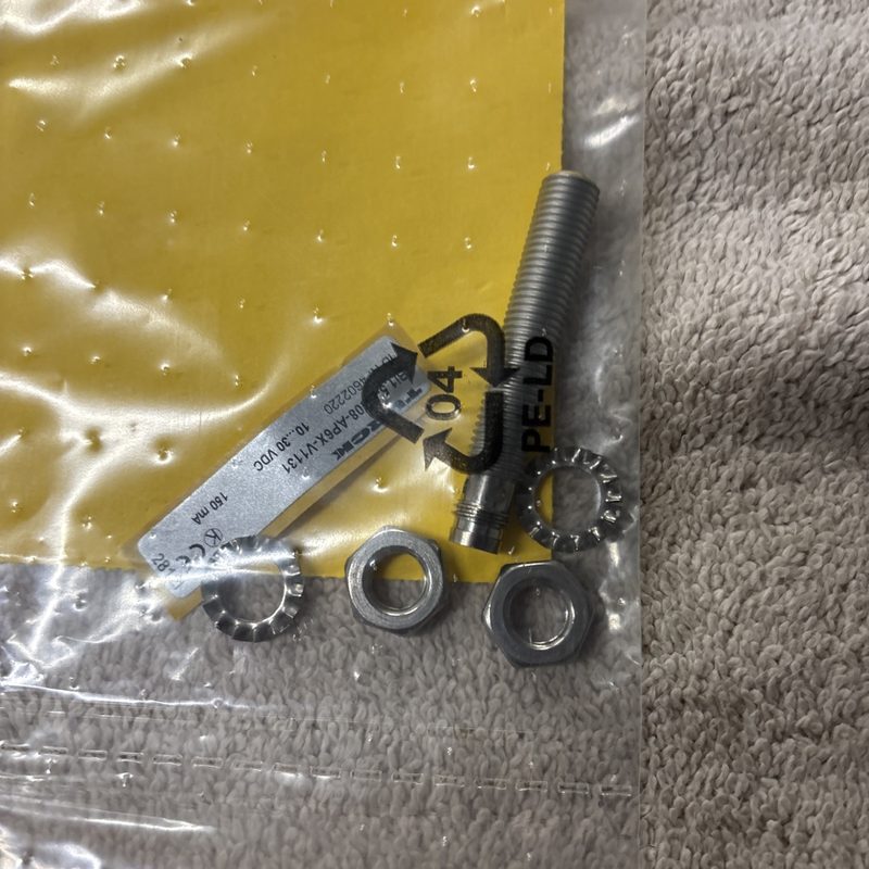 Датчик приближения Turck 5-EG08-AP6X-V1131
