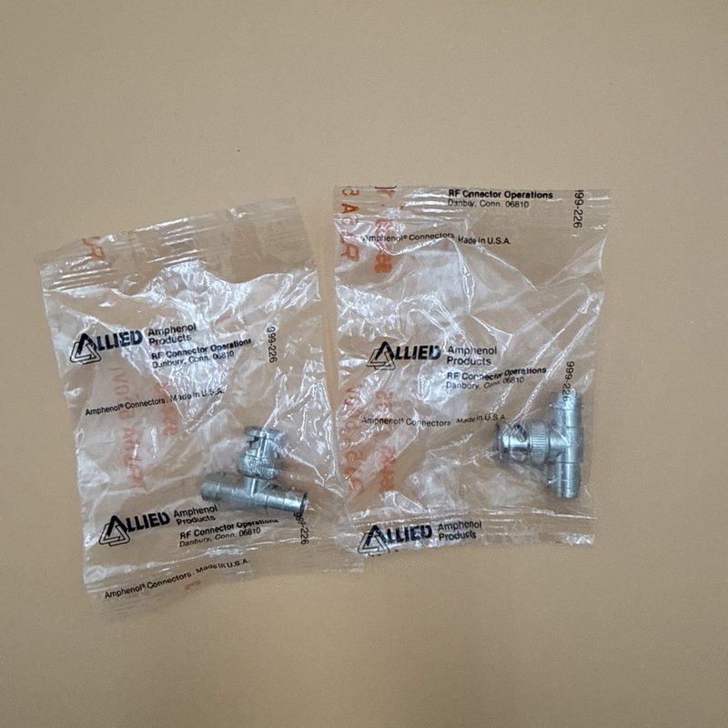 Электронный компонент Amphenol 554-85