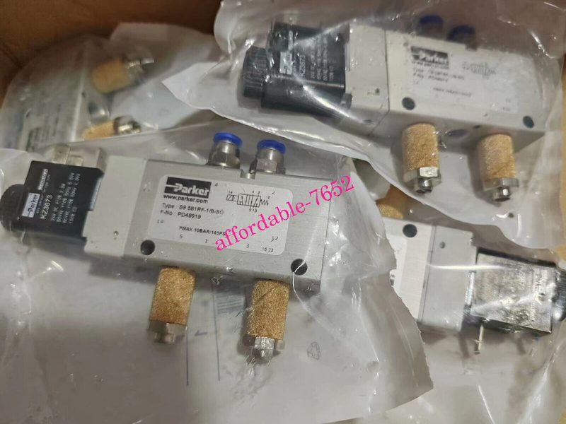 Пневмоклапан Parker 581RF-1/8-SO