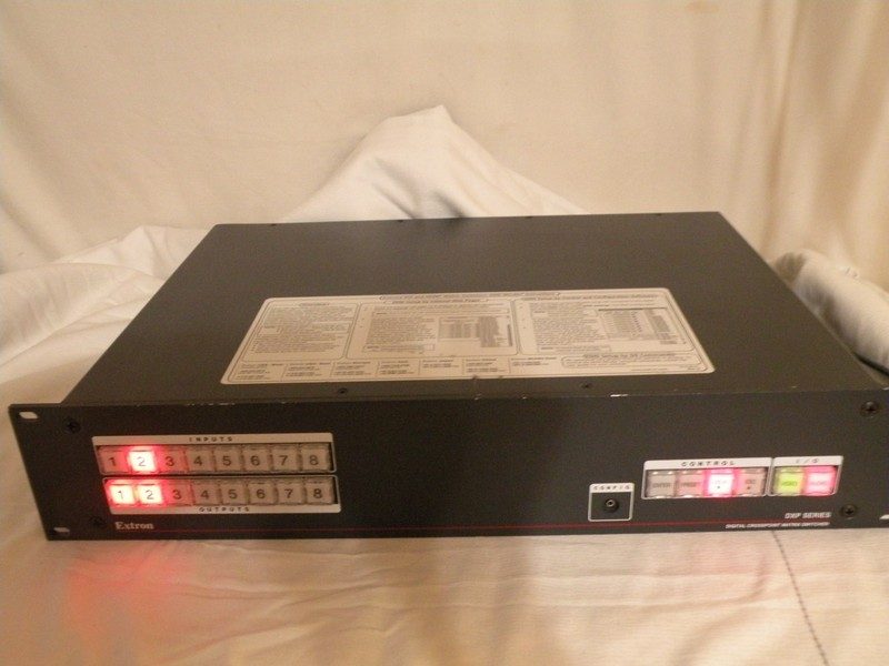 Матричный коммутатор Extron 60-881-01