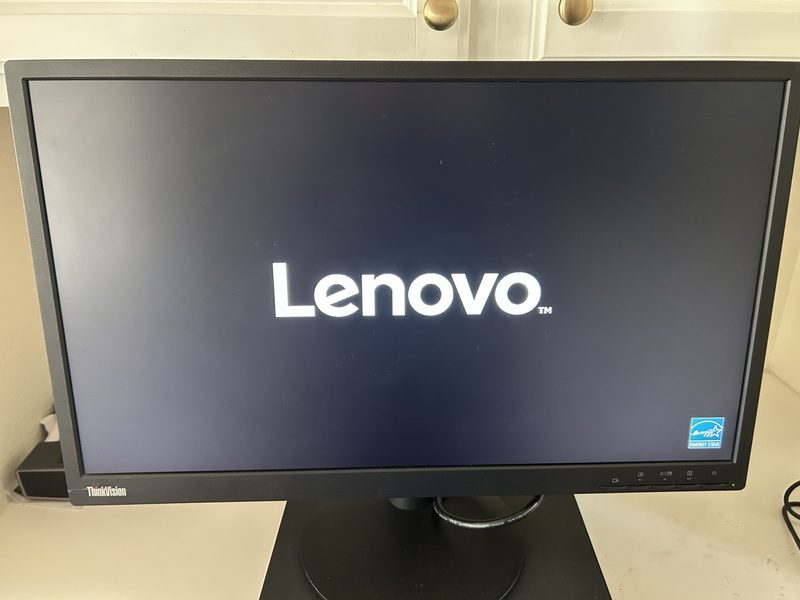 Монитор Lenovo 60DFAAR1US