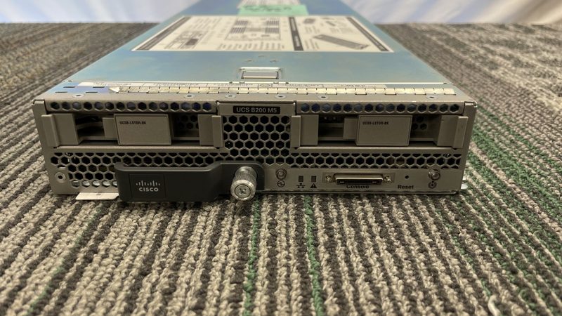 Сервер Cisco 6132