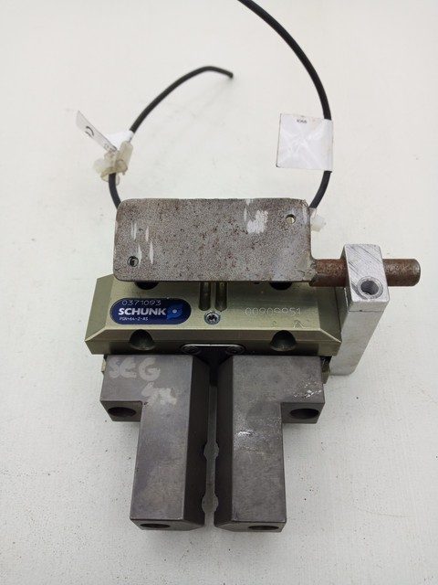 Робот Schunk 64-2-AS