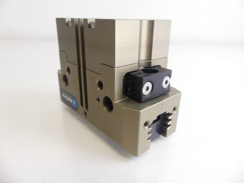 Робот Schunk 64-2AS