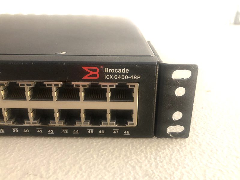 Коммутатор Brocade 6450-48P