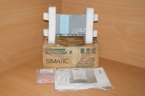 Промышленный компьютер Siemens 647-7BA20-2XM0