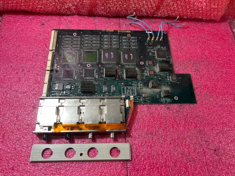 Осциллограф Tektronix 679-3821-00