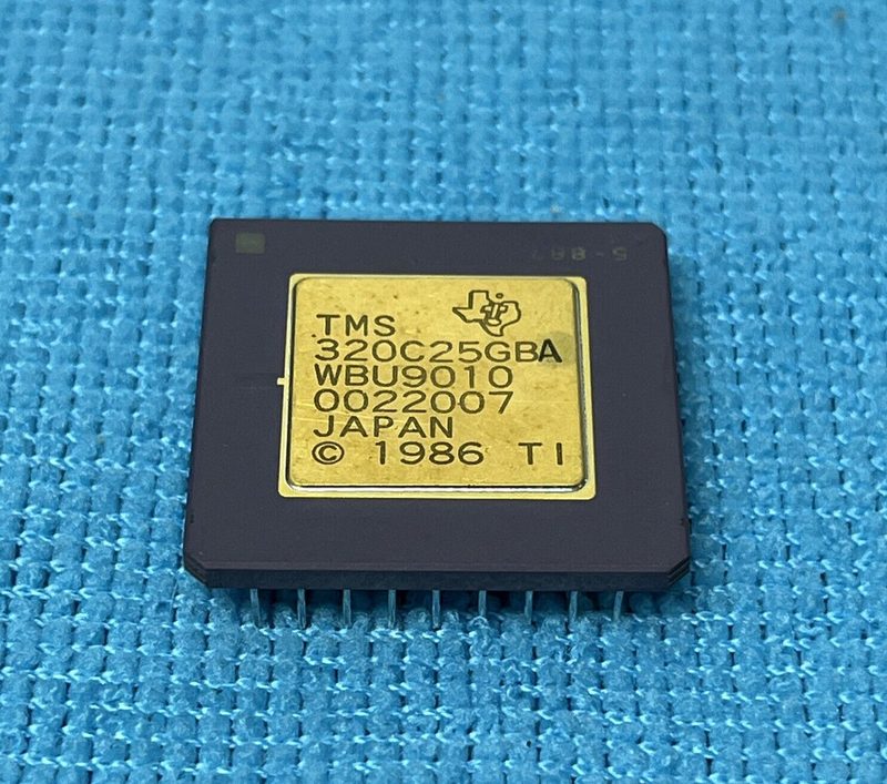 Микросхема 68-CPGA
