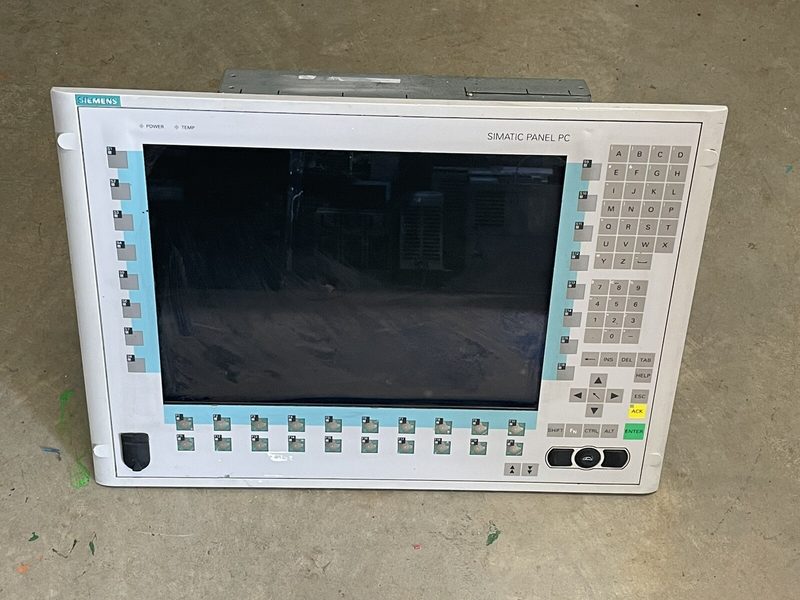 Промышленный компьютер Siemens 6AV7615-0AB32-0BJ0