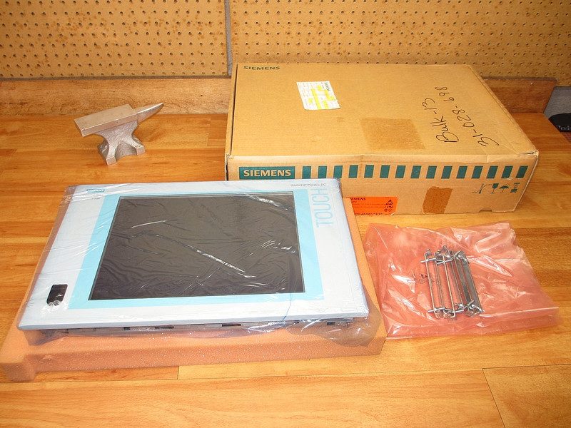 Промышленный компьютер Siemens 6AV7671-4AA01-0AA0