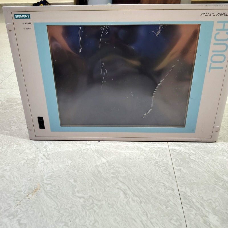 Промышленный компьютер Siemens 6AV7724-3BC30-0AD0