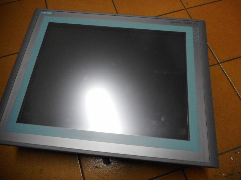 Промышленный компьютер Siemens 6AV7883-6AD10-3BC0