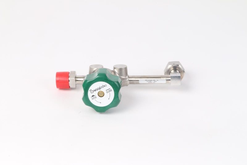 Клапан Swagelok 6L-ELD8-WWX-P