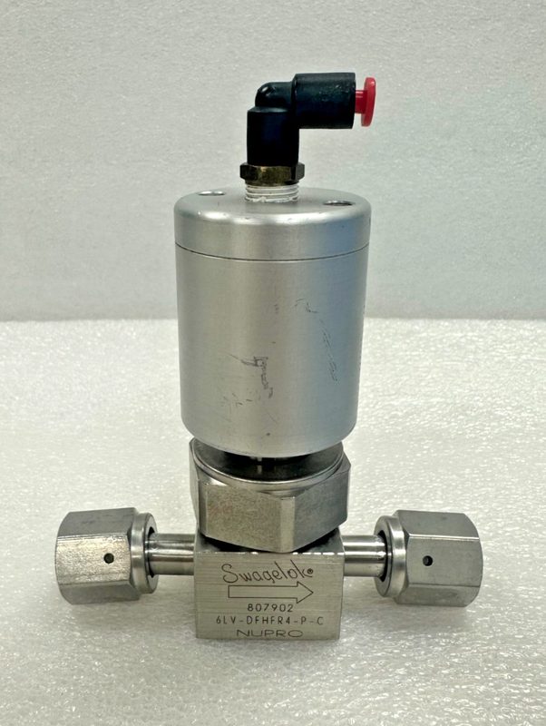 Клапан Swagelok 6LV-DFHFR4-P-C