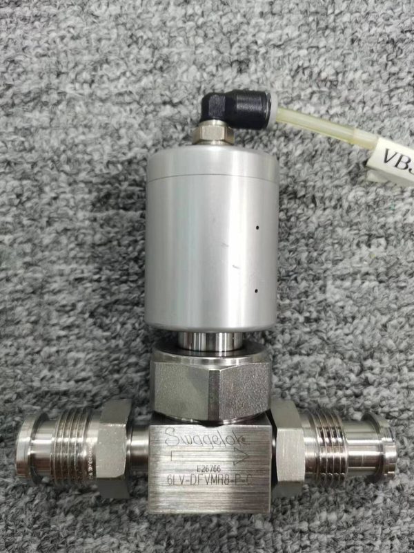Клапан Swagelok 6LV-DFVMR8-P-C