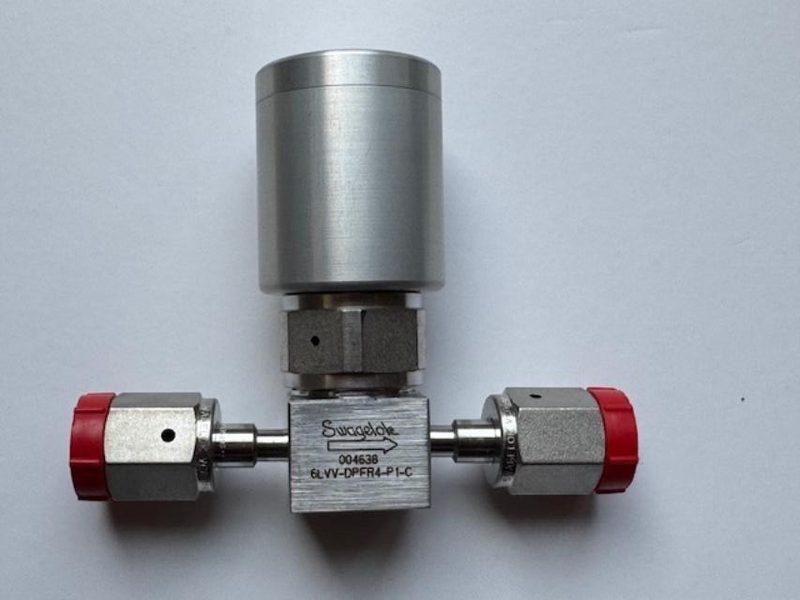 Клапан Swagelok 6LVV-DPFR4-P1-C