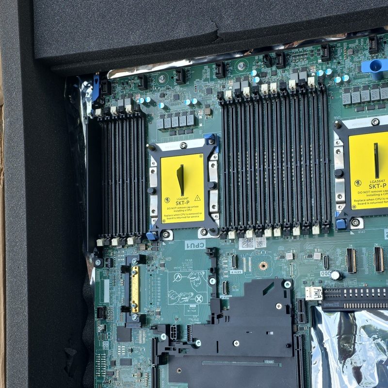 Материнская плата Dell 6NR82