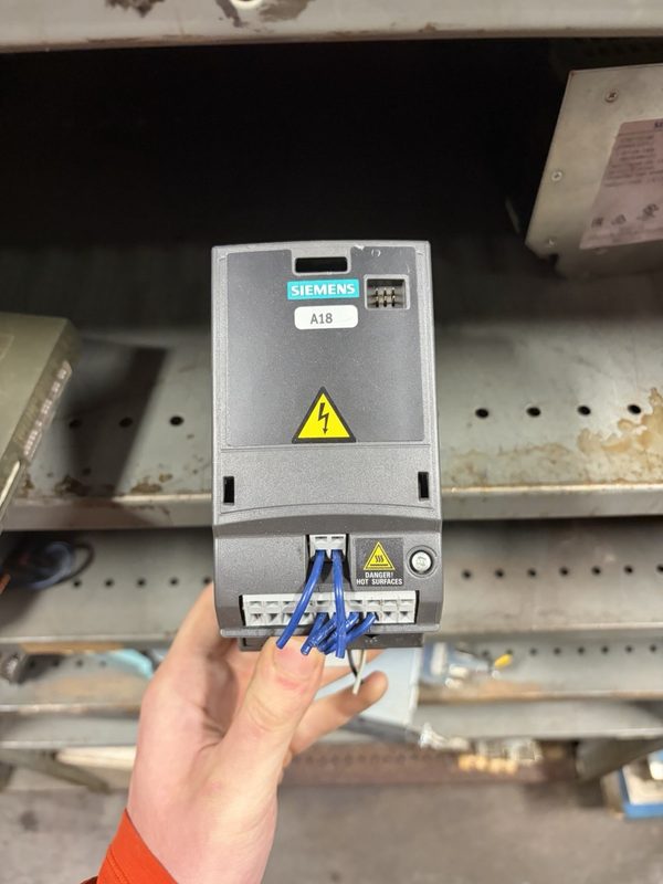 Частотный преобразователь Siemens 6SE6410-2BB12-5AA0