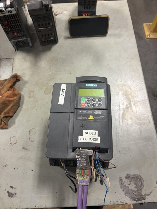 Частотный преобразователь Siemens 6SE6420-2UC22-2BA1
