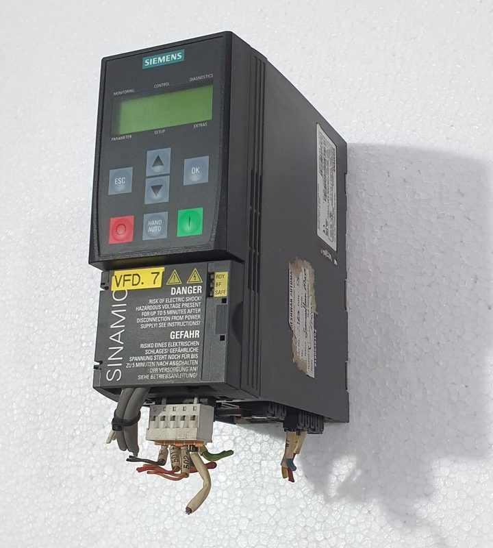 Привод Siemens 6SL3210-1KE14-3UB2
