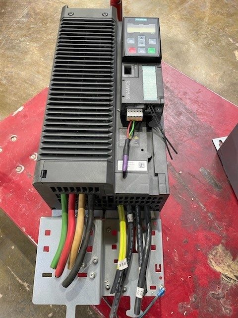 Частотный преобразователь Siemens 6SL3210-1PC26-8UL0