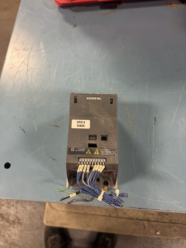 Частотный преобразователь Siemens 6SL3211-0AB13-7UA1