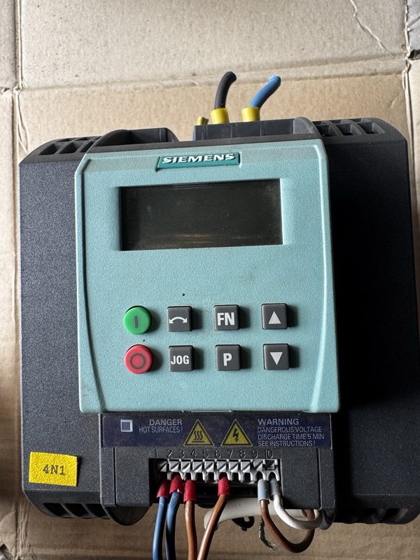 Частотный преобразователь Siemens 6SL3211-0AB21-5AA1