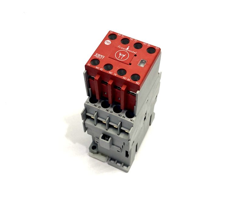 Реле безопасности Allen-Bradley 700S-CFB620EJC