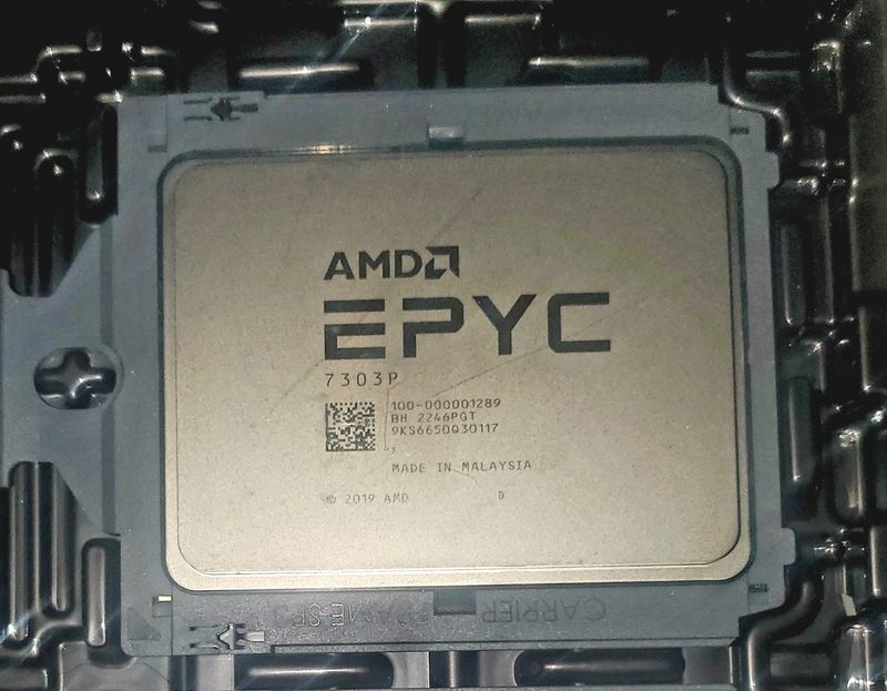 Процессор AMD 7303P