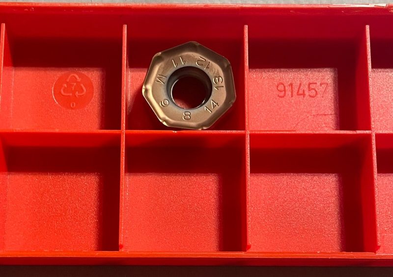 Режущий инструмент Sandvik 745R-2109E-M30