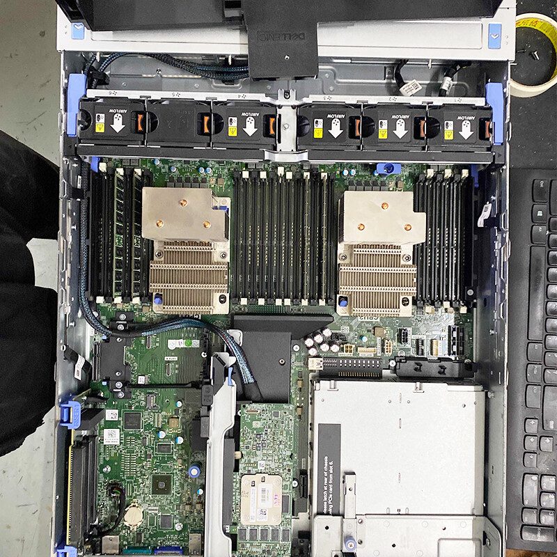 Сервер Dell 750WX2