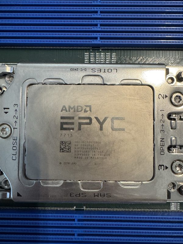 Процессор AMD 7713