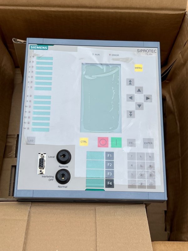 Реле защиты Siemens 7SJ6411-5EB92-1FE0/EE