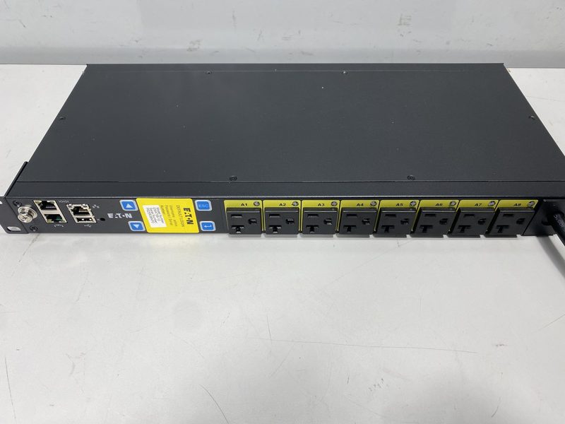 Блок розеток APC 8-OUTLET