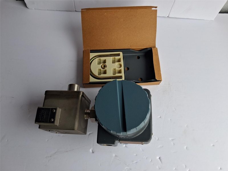 Датчик давления 821GH-ISSM2