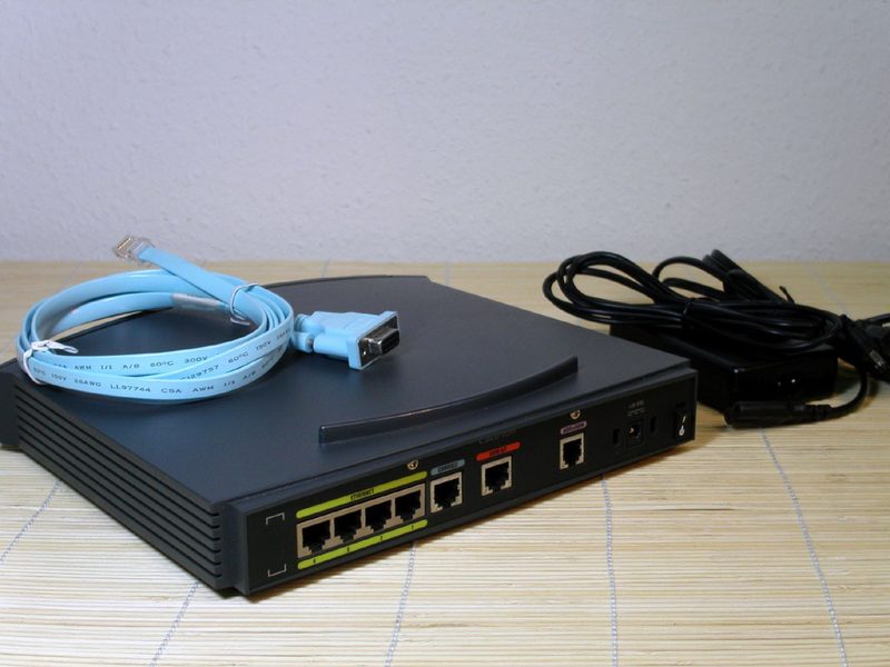 Маршрутизатор Cisco 836-SDM-K9-64