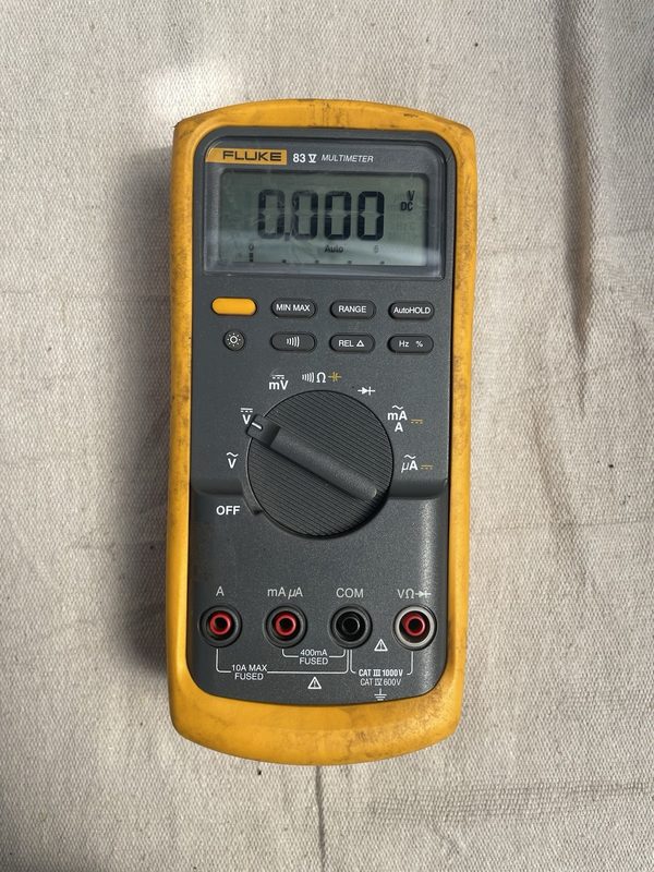 Мультиметр Fluke 83V