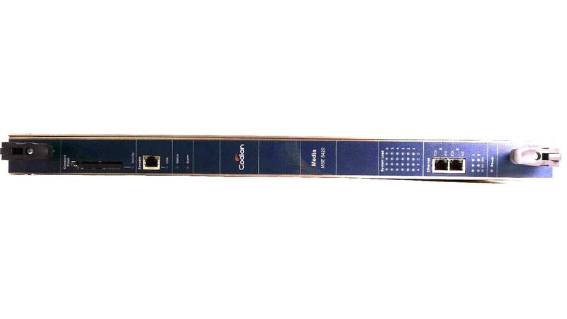 Сервер Cisco 8420