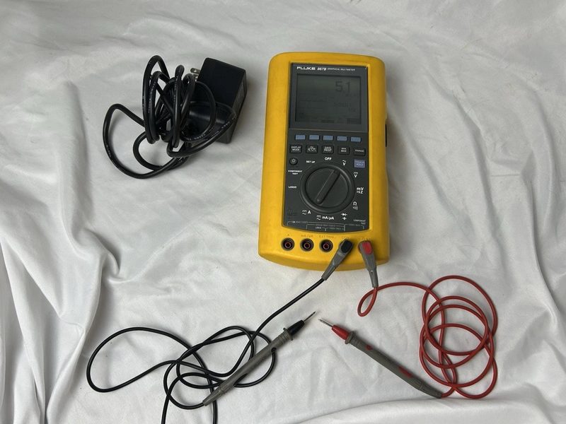Мультиметр Fluke 867B