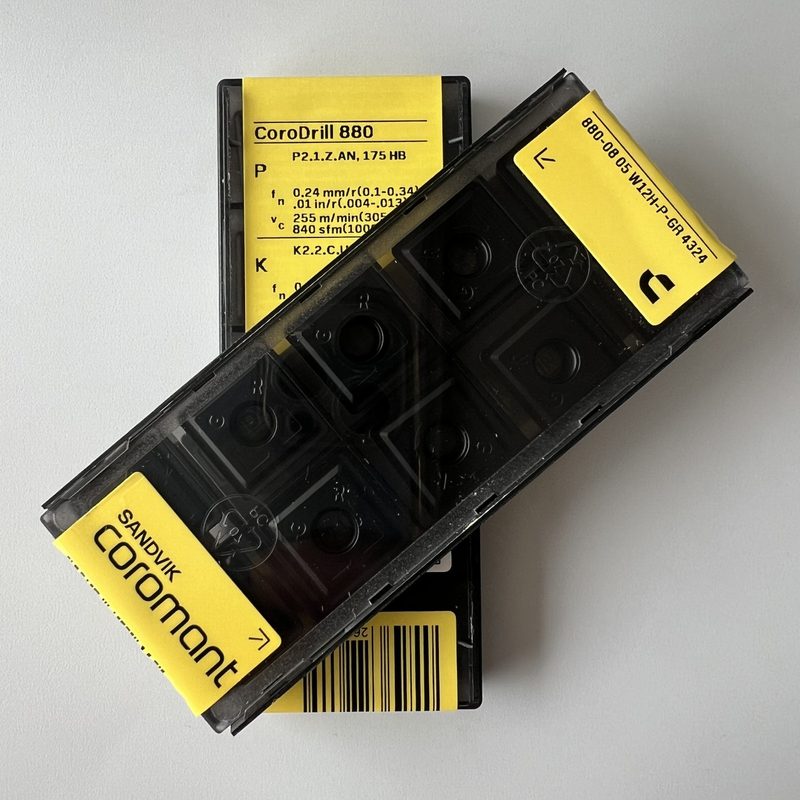 Режущий инструмент Sandvik 880-0805W12H-P-GR