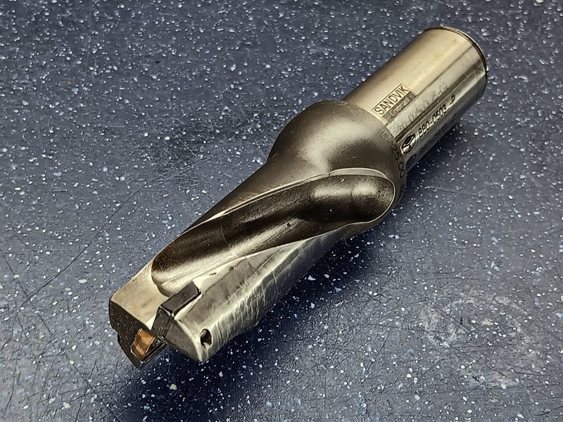 Режущий инструмент Sandvik 880-D2500L25-02