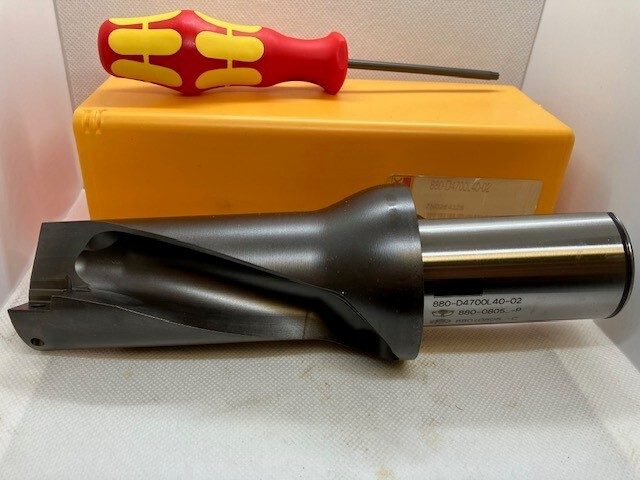 Режущий инструмент Sandvik 880-D4700L40-02