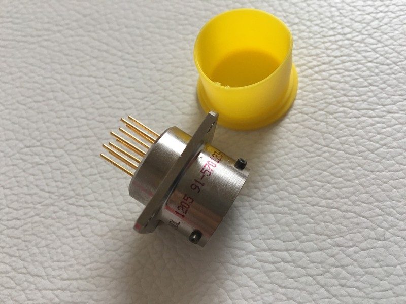 Разъём Amphenol 91-570123-10S