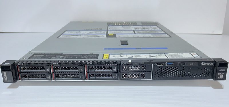 Сервер Lenovo 940-8I