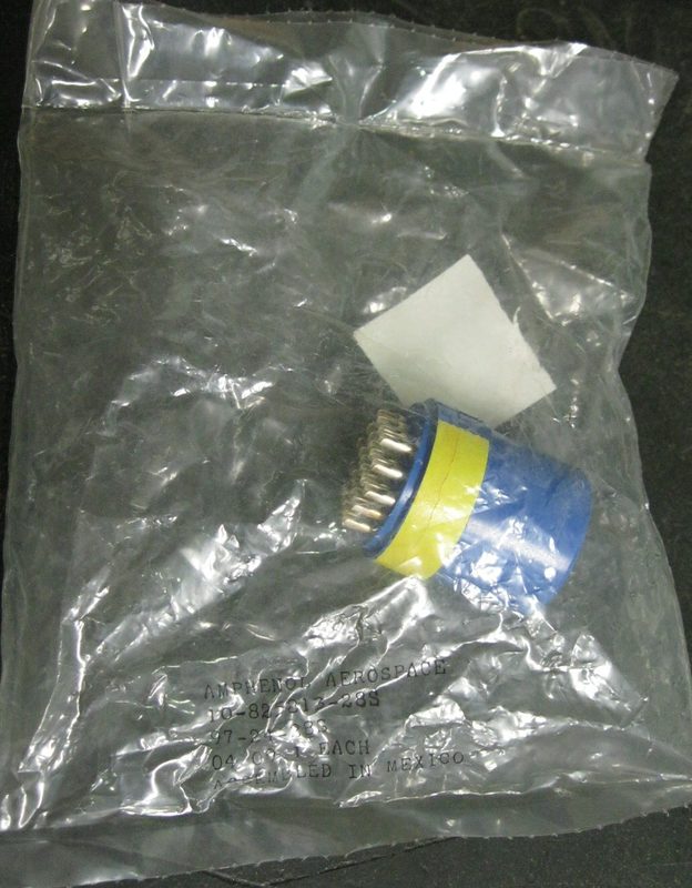 Электронный компонент Amphenol 97-24-28S